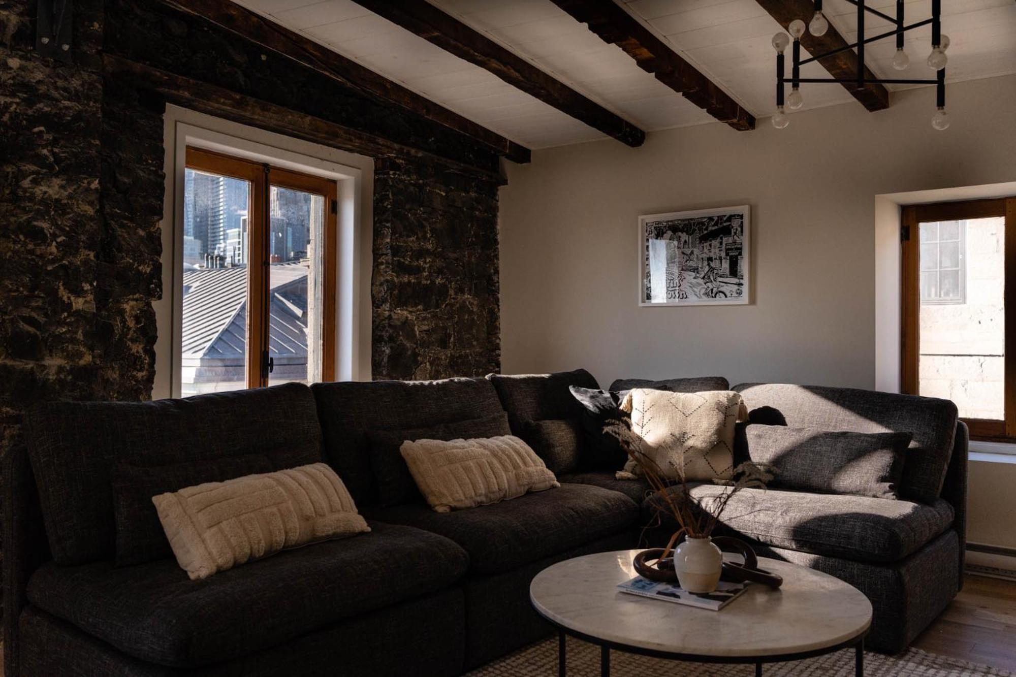 مونتريال Maison Place Royale By Luxury In Transit المظهر الخارجي الصورة