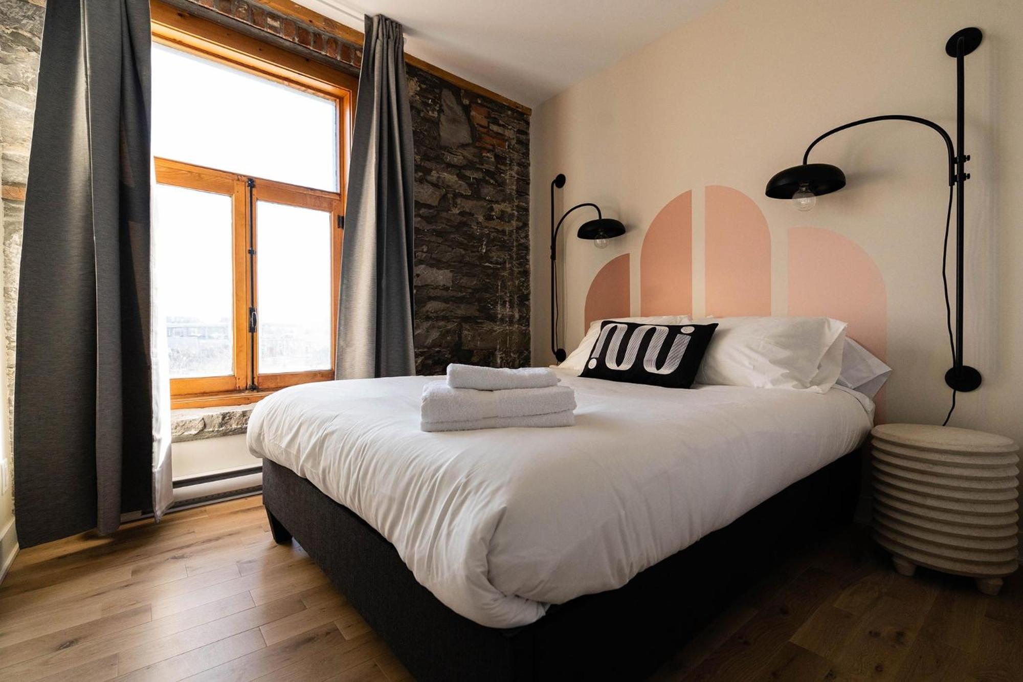 مونتريال Maison Place Royale By Luxury In Transit المظهر الخارجي الصورة