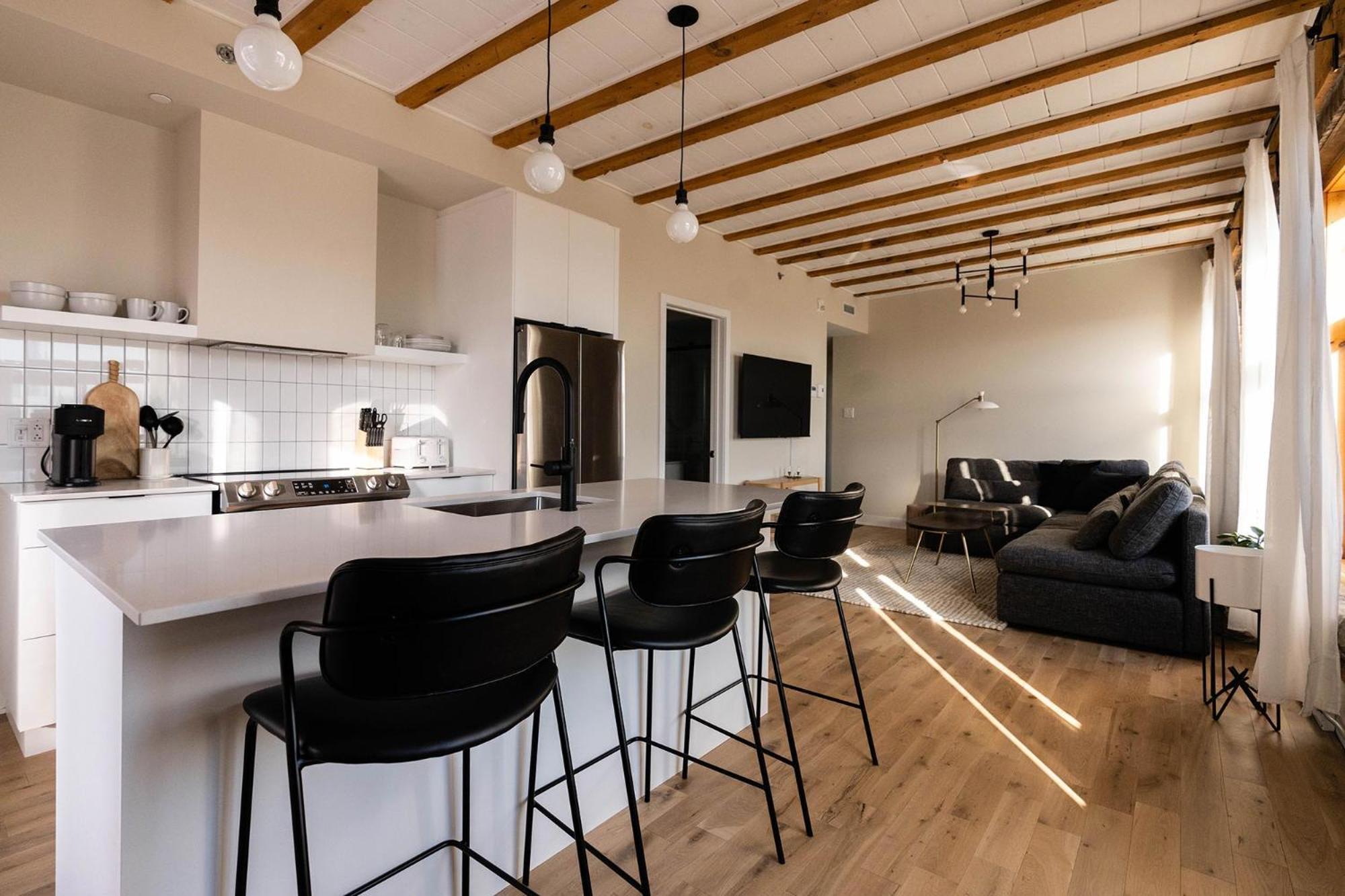 مونتريال Maison Place Royale By Luxury In Transit المظهر الخارجي الصورة