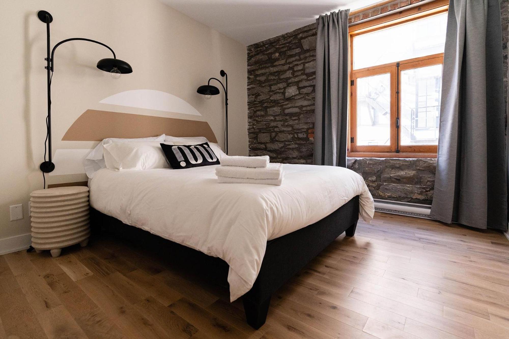 مونتريال Maison Place Royale By Luxury In Transit المظهر الخارجي الصورة