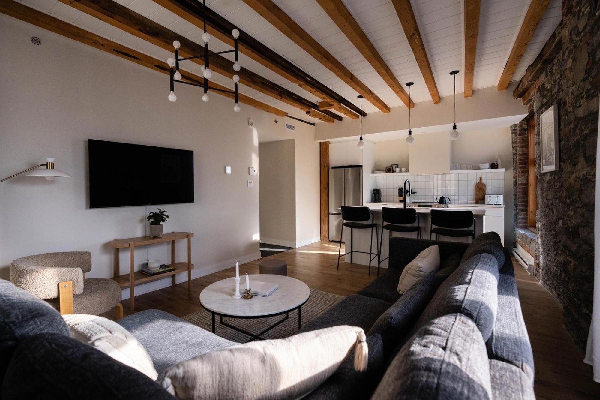 مونتريال Maison Place Royale By Luxury In Transit المظهر الخارجي الصورة